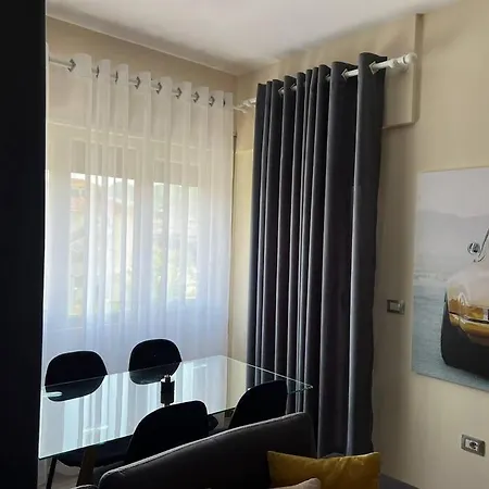 Porsche Design 3 * Tirana